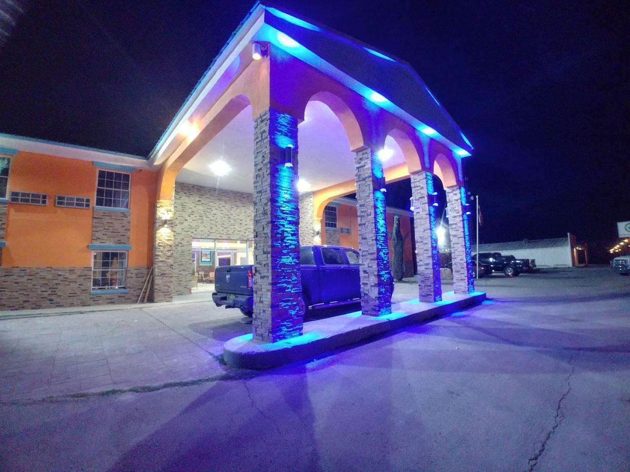 Alien Residence Inn Pecos Eksteriør billede